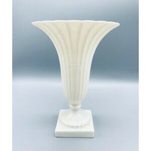 Lenox China Regal Collection Vase Trumpet White Cream Ribbed Fluted Pedestal
